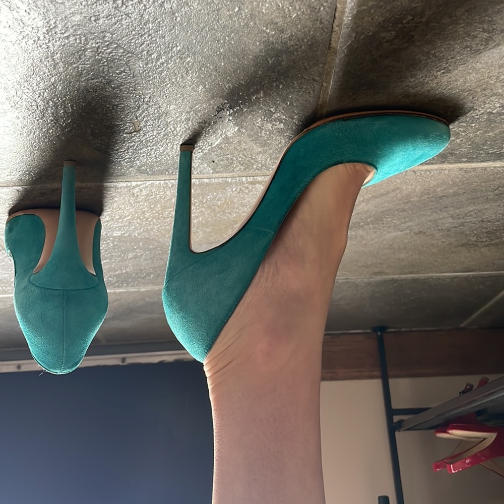 Gianvito Rossi teal cyan heels plus accessories